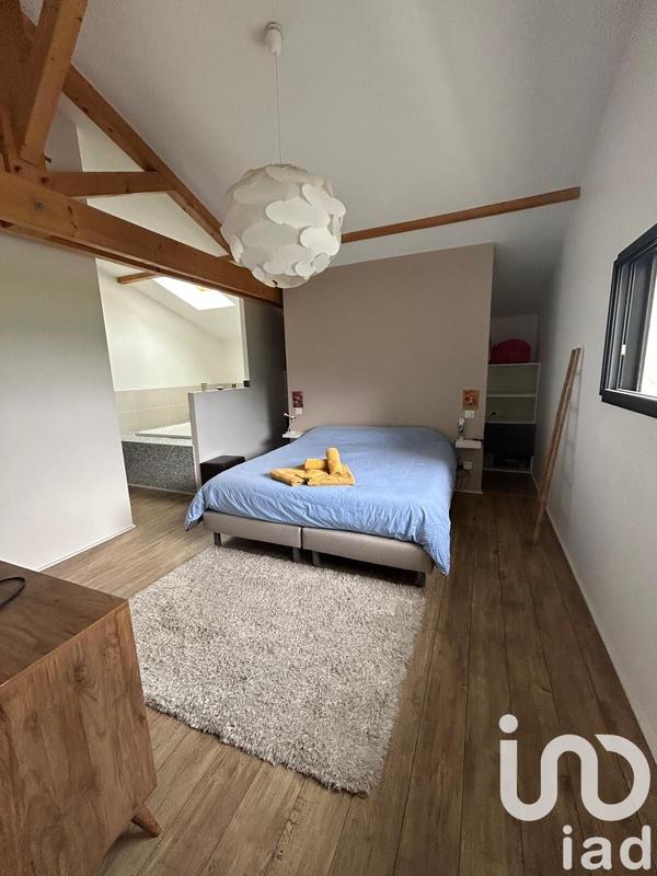 Maison - 197 m² - 8 pièces