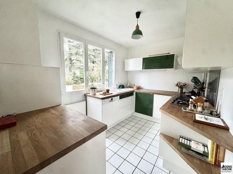 Maison traditionnelle - 112 m² - 6 pièces