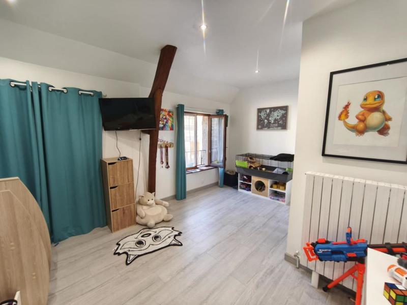 Maison - 150 m² - 10 pièces