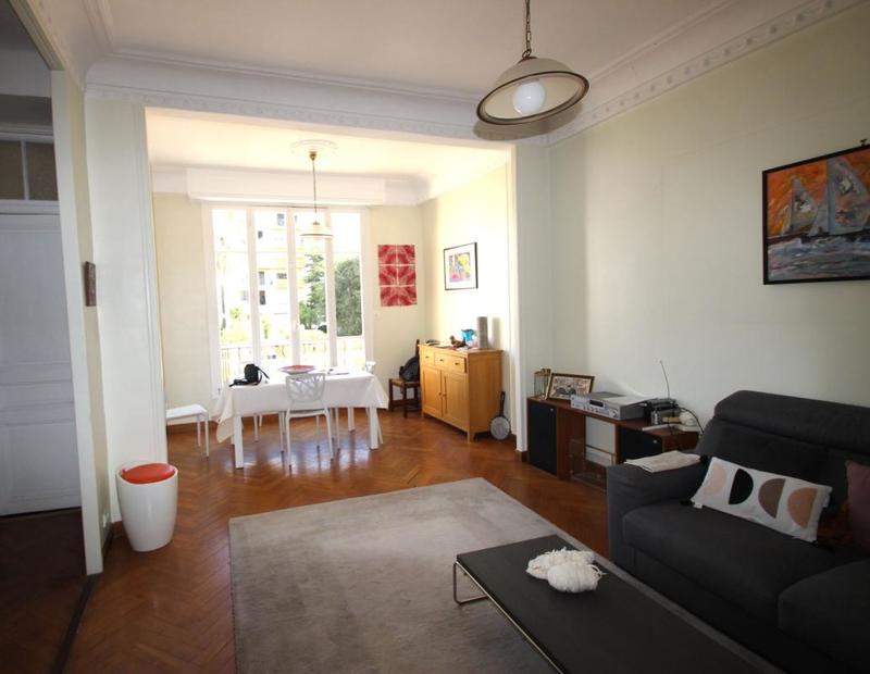 Appartement - 85 m² - 3 pièces