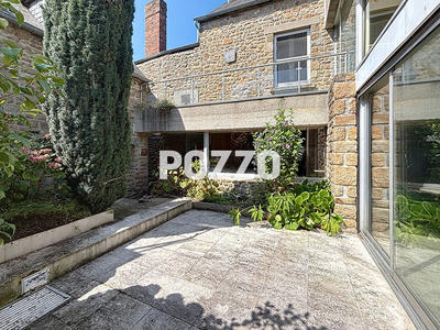 Maison - 440 m² - 19 pièces