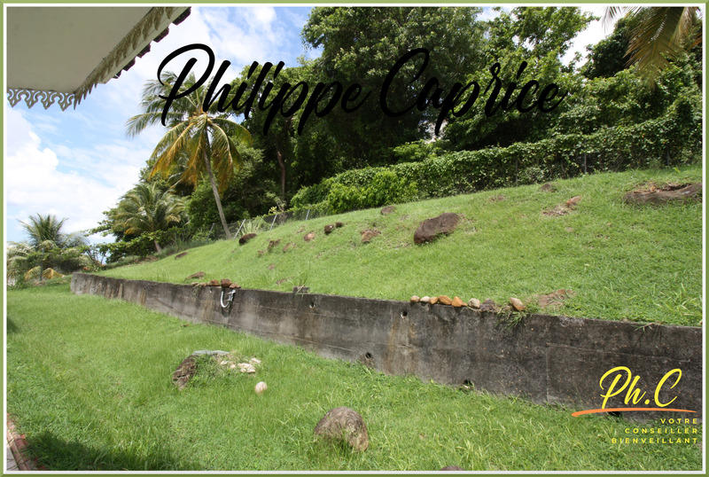 Maison - 260 m² - 7 pièces