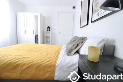 Chambre - 10 m² - 1 pièce