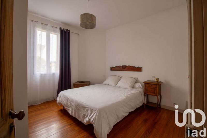 Maison - 255 m² - 11 pièces