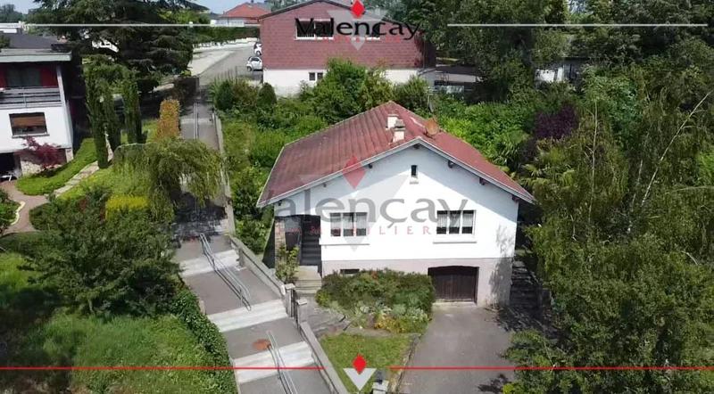 Maison - 90 m² - 5 pièces