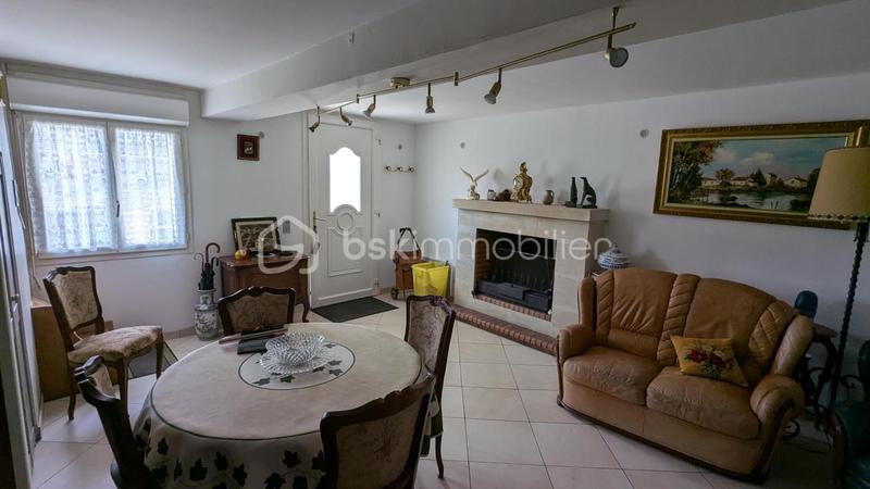 Maison traditionnelle - 83 m² - 4 pièces