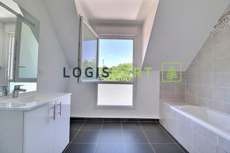 Appartement - 92 m² - 4 pièces