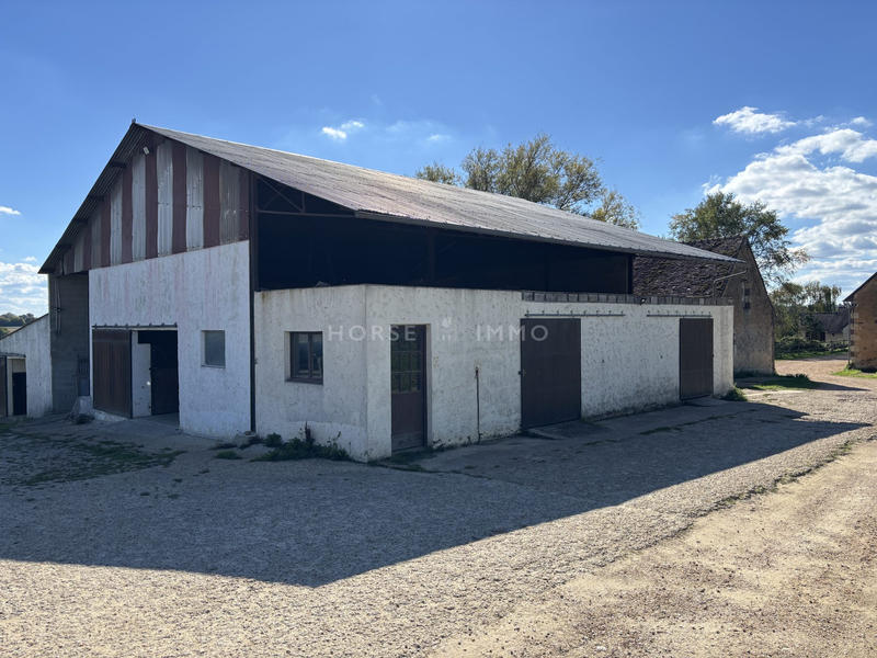 Maison - 310 m² - 7 pièces