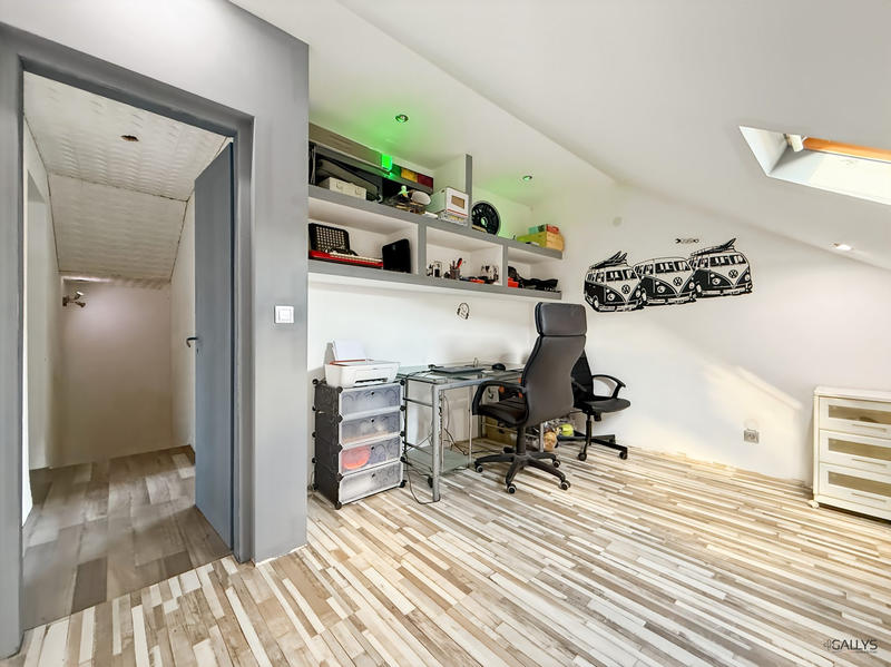 Maison - 144 m² - 7 pièces