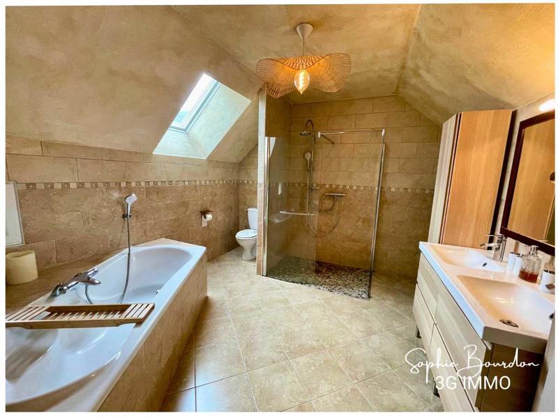 Longère - 137 m² - 6 pièces