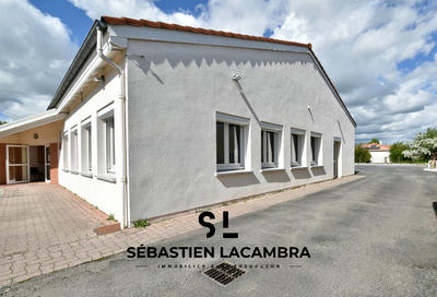 Local commercial - 253 m² - 4 pièces