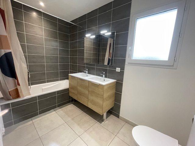 Villa - 101 m² - 5 pièces