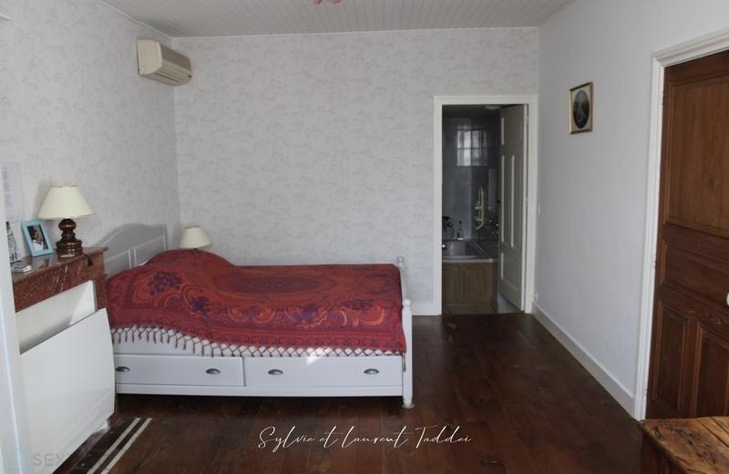 Propriété - 213 m² - 8 pièces