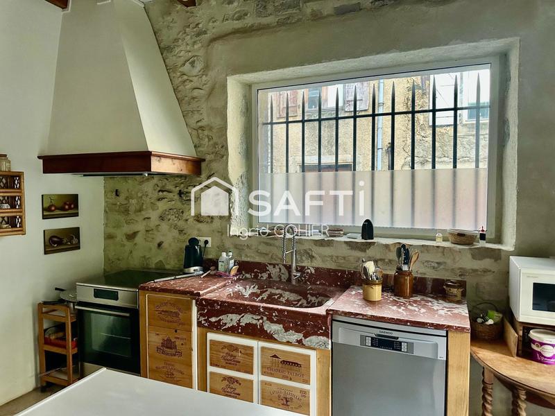 Maison - 354 m² - 12 pièces