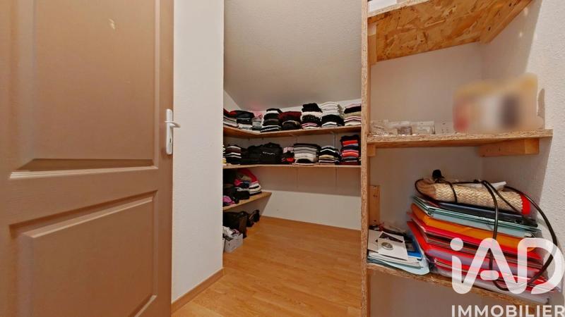 Maison - 211 m² - 8 pièces