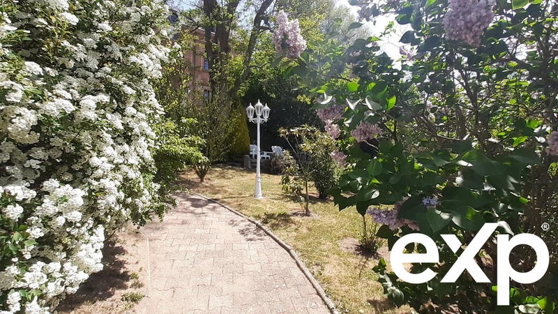 Château - 483 m² - 18 pièces