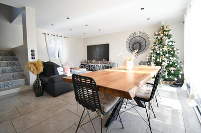 Maison - 101 m² - 4 pièces