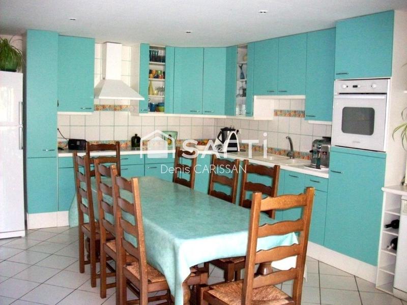 Maison - 140 m² - 5 pièces