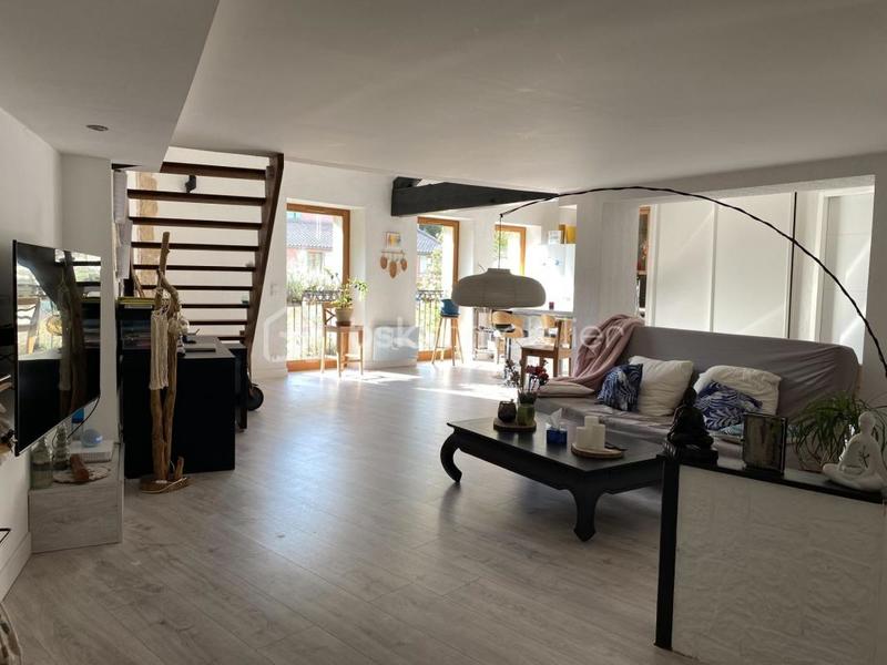 Appartement - 101 m² - 4 pièces