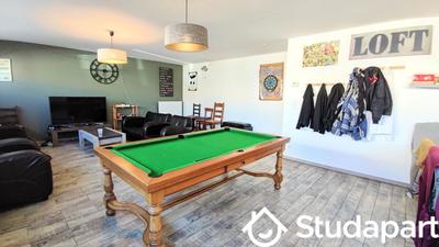 Chambre - 150 m² - 1 pièce