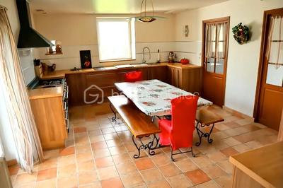 Demeure - 273 m² - 7 pièces