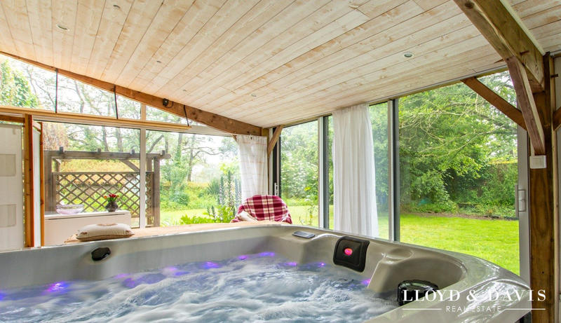 Maison ancienne - 300 m² - 10 pièces