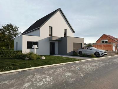 Maison - 105 m² - 5 pièces
