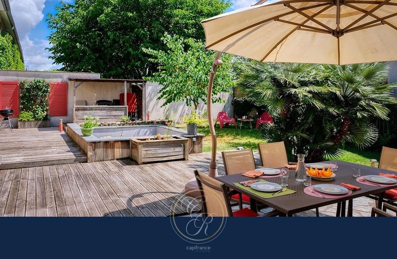 Maison - 277 m² - 8 pièces