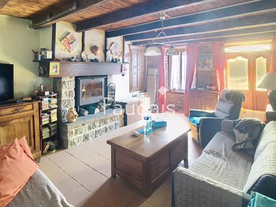 Maison - 97 m² - 5 pièces