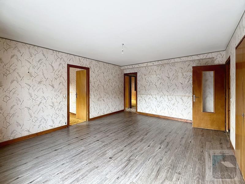 Appartement - 92 m² - 5 pièces