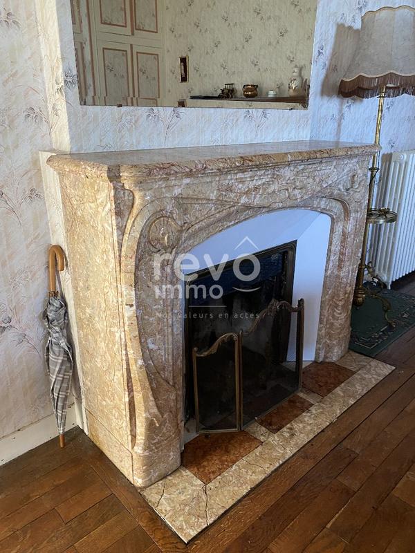 Maison - 221 m² - 11 pièces