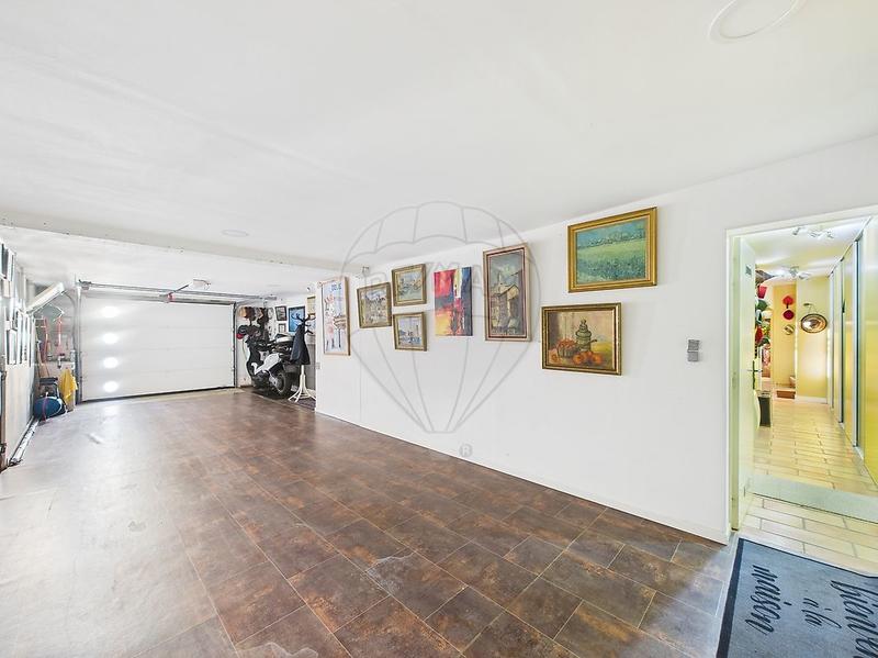 Villa - 210 m² - 6 pièces