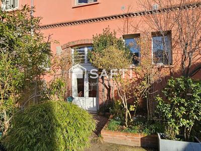 Appartement - 95 m² - 5 pièces