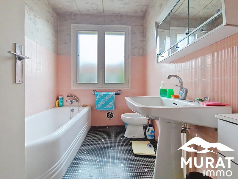 Maison - 136 m² - 6 pièces