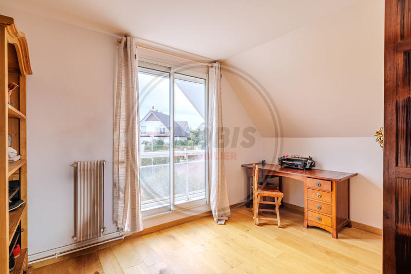Maison - 139 m² - 6 pièces