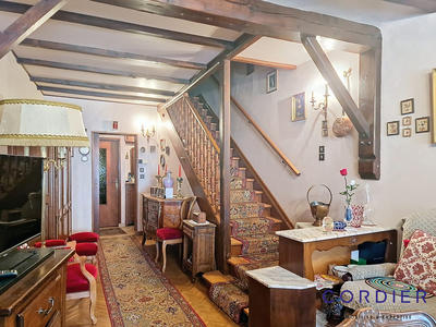 Maison - 77 m² - 5 pièces