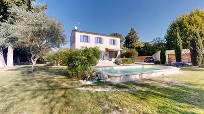 Maison - 121 m² - 5 pièces