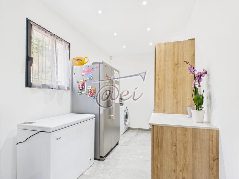 Villa - 224 m² - 6 pièces