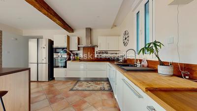 Longère - 275 m² - 7 pièces