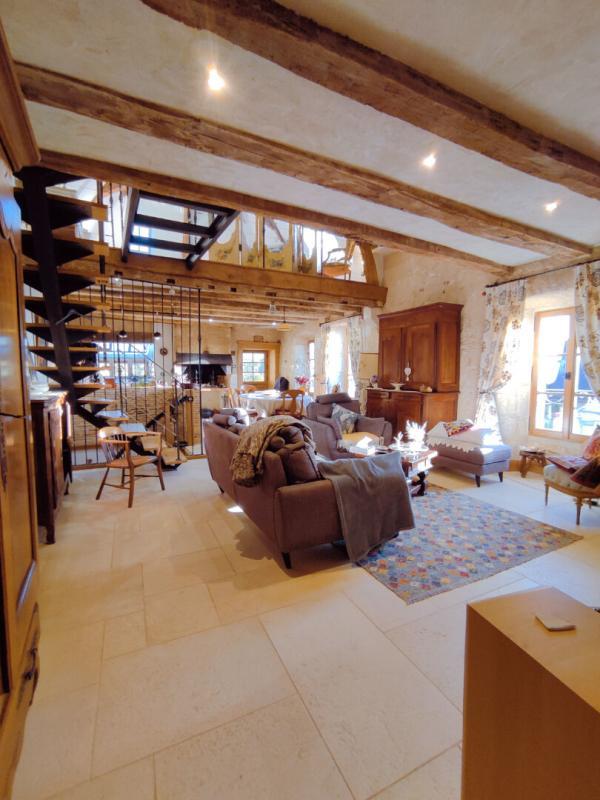 Propriété - 220 m² - 8 pièces