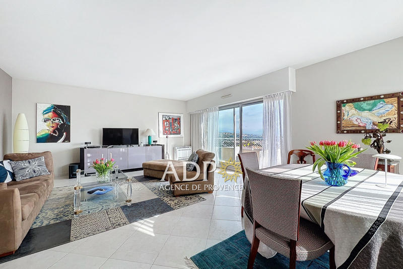 Appartement - 88 m² - 3 pièces