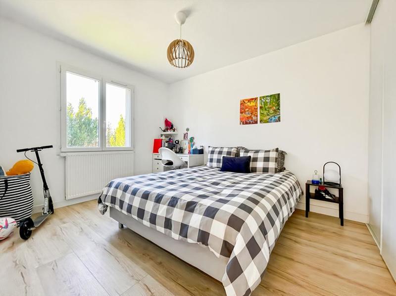 Maison - 102 m² - 5 pièces