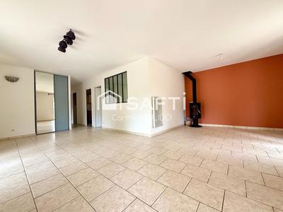 Maison - 104 m² - 5 pièces