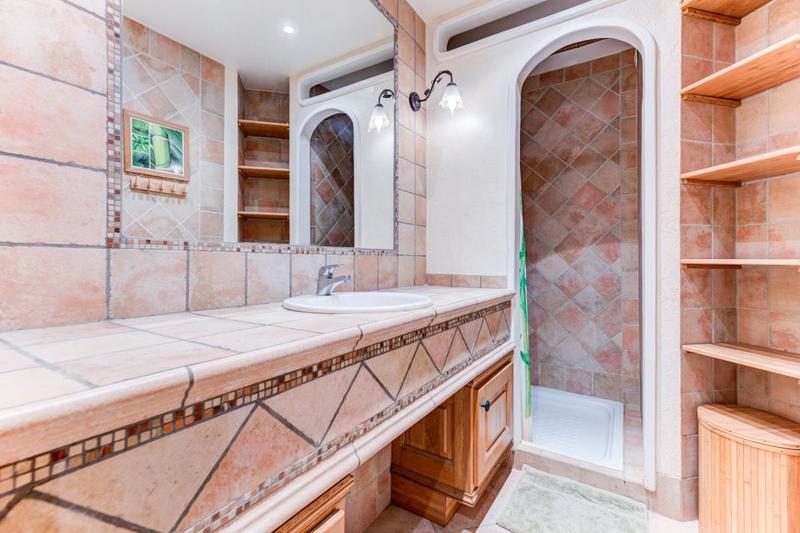 Villa - 310 m² - 8 pièces