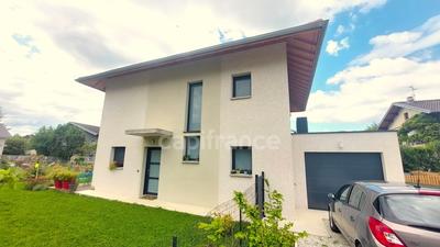 Maison - 108 m² - 5 pièces