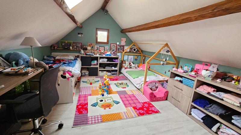 Maison - 90 m² - 4 pièces