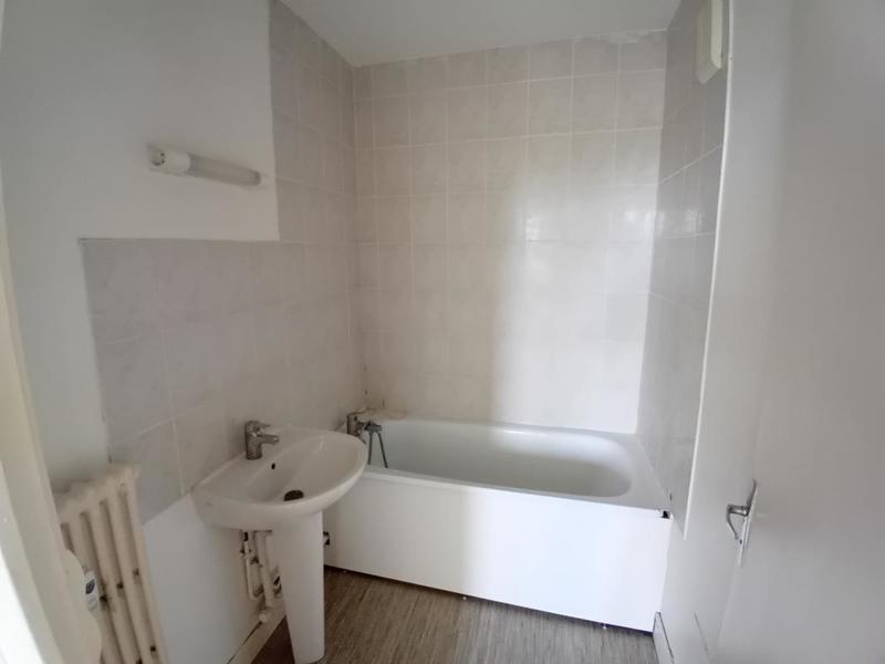 Appartement - 93 m² - 5 pièces