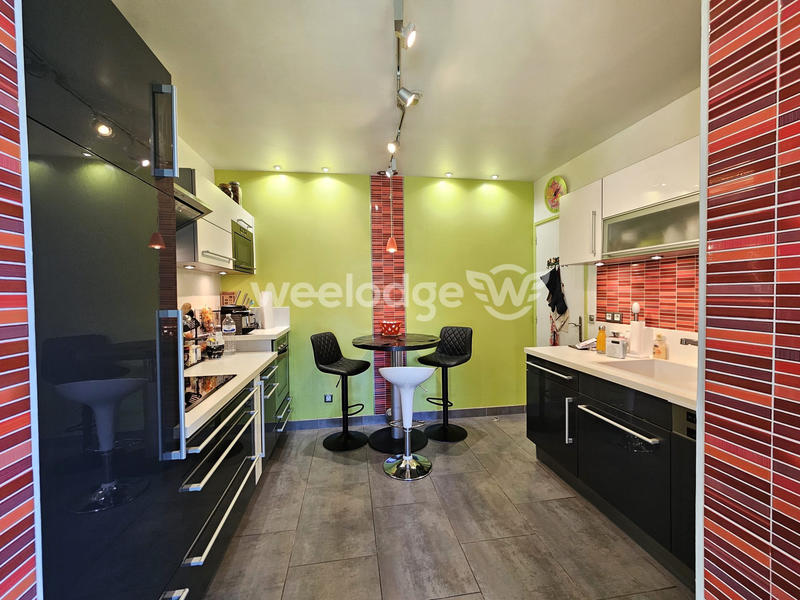 Maison - 130 m² - 7 pièces