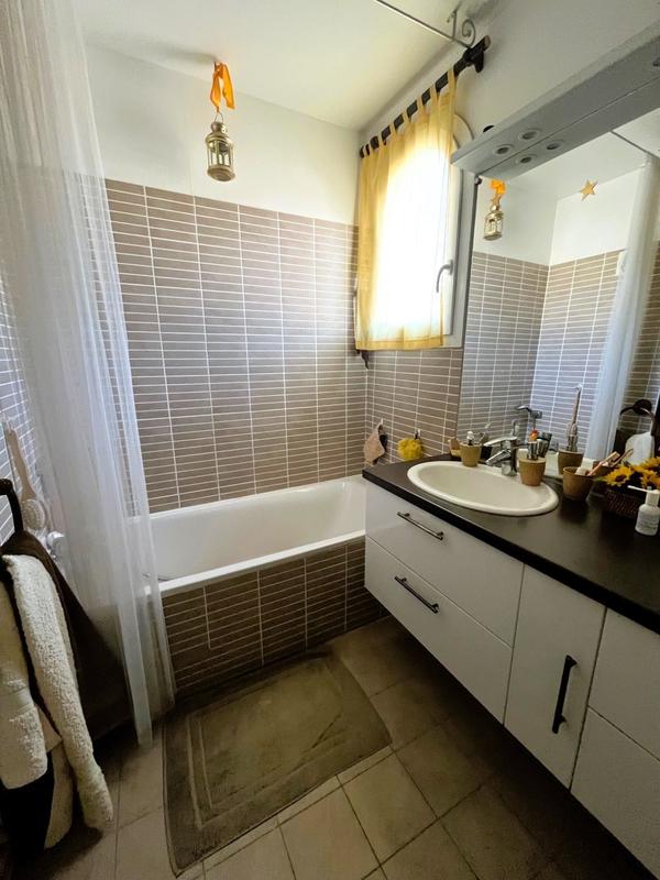 Appartement - 74 m² - 3 pièces