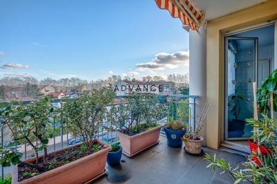 Appartement - 104 m² - 4 pièces